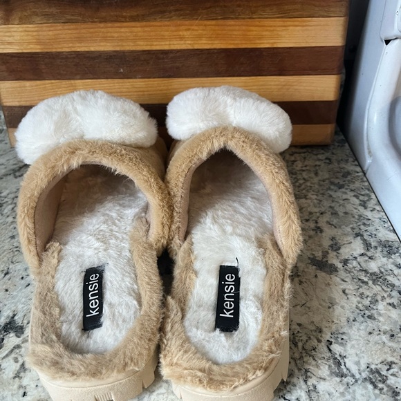 Kensie slippers - Picture 2 of 2